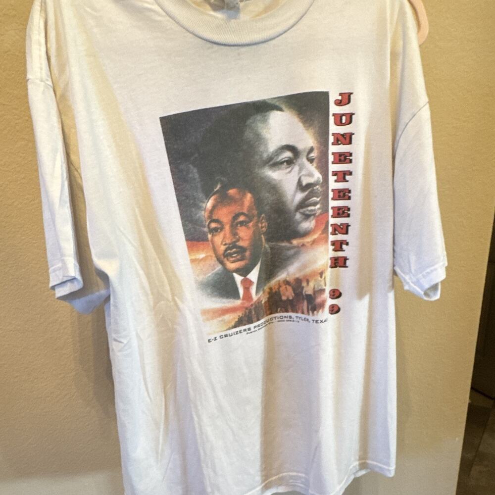 Vintage 90s Martin Luther King Jr. "Juneteenth" Graphic T-Shirt